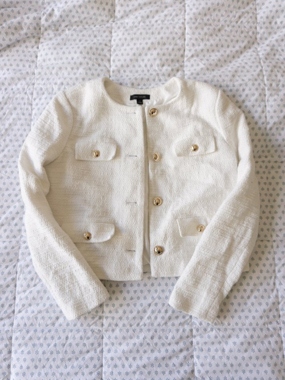 ANN TAYLOR White Tweed Lady Jacket: Size 10